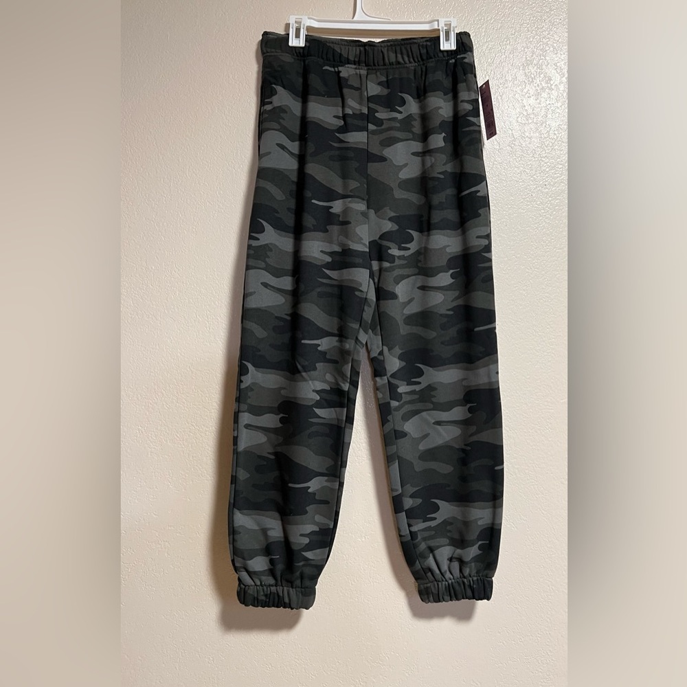 COPY - COPY - COPY - NEW Women's Wild Fable Camouflage Camo Sweat Pants with Po…